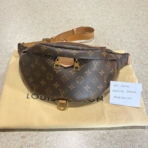 Louis Vuitton Bumbag Classic Monogram